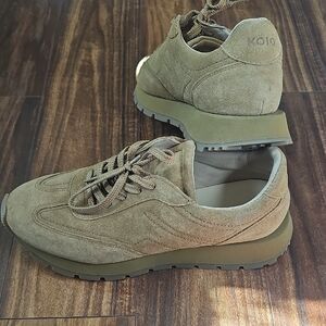 KOIO Women's Retro Runner Suede Sneakers